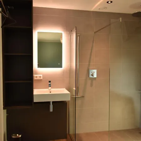 In With Garden Villa Schoorldam