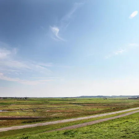 Villa In With Garden Schoorldam